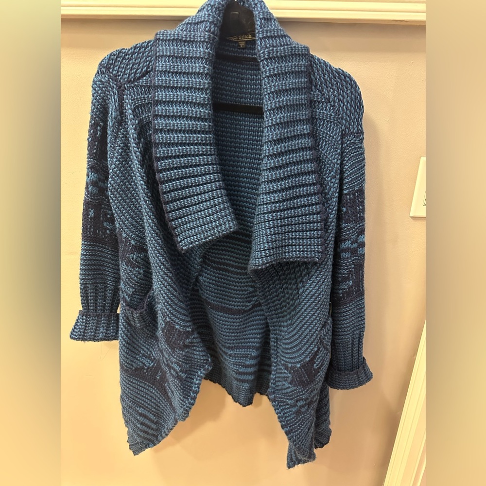 S  Love Stitch cardigan sweater with pockets black & blue